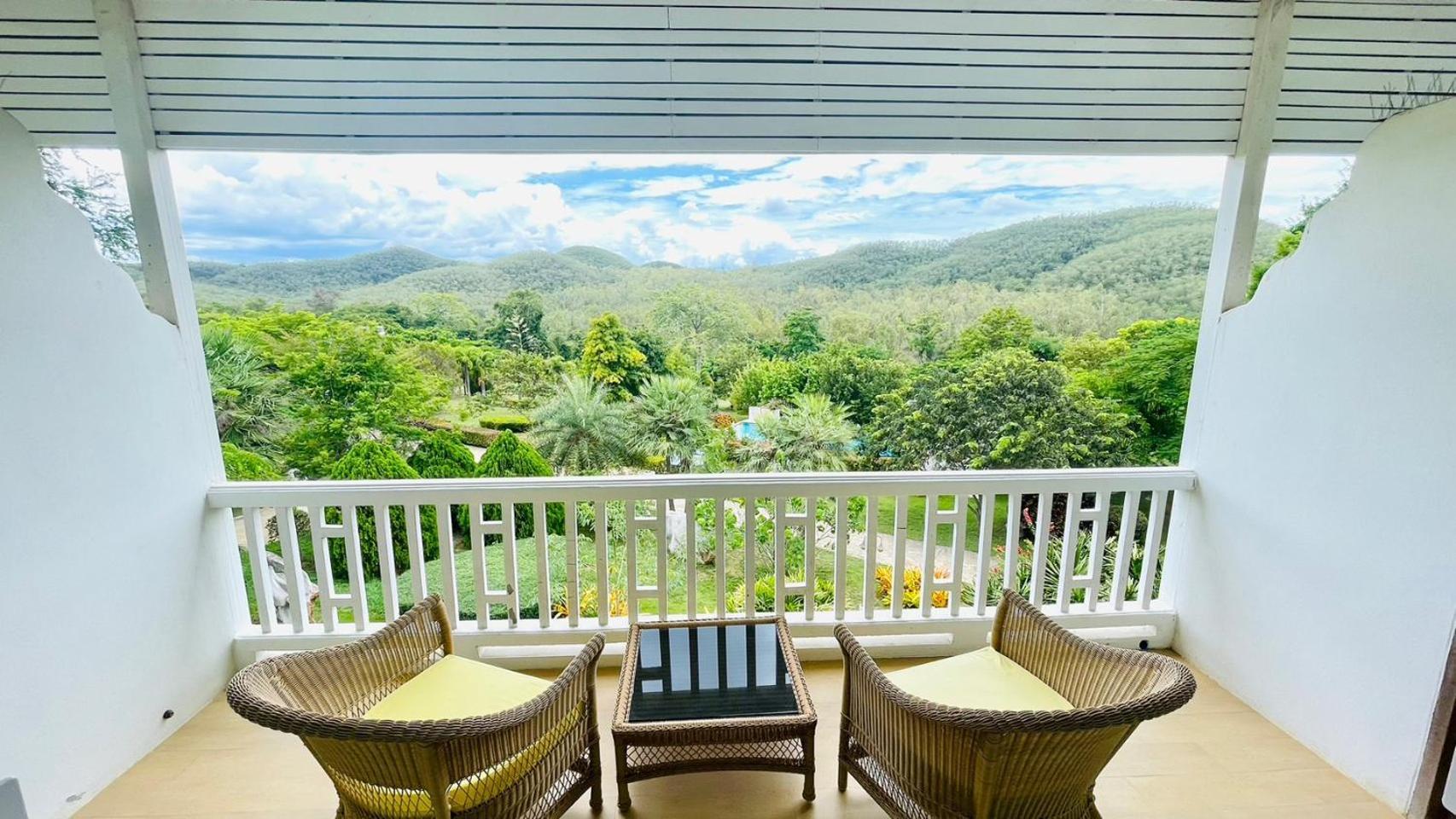 Baan Ing Khao Hotel Pakchong Luaran gambar